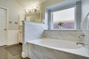 Outdoor Oasis w/ Pool: Grand Prairie Family Home!