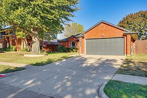 Outdoor Oasis w/ Pool: Grand Prairie Family Home!