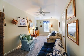 8 Mi to Beach: Ocean Pines Home Near Marina & Golf