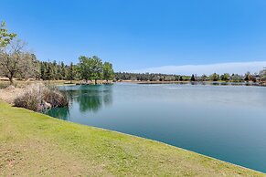 Cozy Flagstaff Condo in Country Club Community!