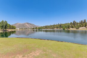 Cozy Flagstaff Condo in Country Club Community!