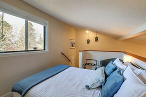 Cozy Flagstaff Condo in Country Club Community!