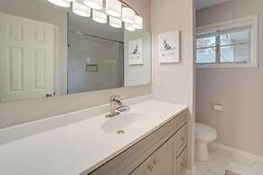 6 Mi to Dtwn: Dog-friendly Home w/ Yard in Tulsa