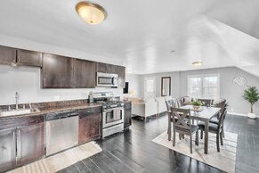 The Loft 3BR Apartment with Scenic Deck
