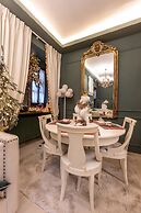 Rock Dandy La Maison de l' Ours - Nymfaio