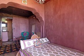 Oceana Suites Templo de la Tierra