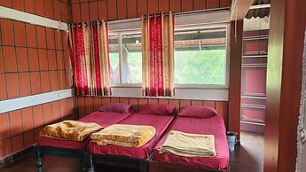 I-ROOMZ Donimoole Homestay