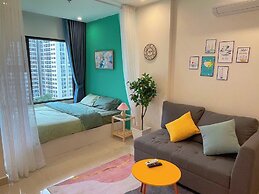 SURIHOME- Vinhomes Grand Park Apartments