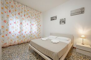 Tatiana Flat - 10 min to Venice