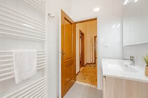 Tatiana Flat - 10 min to Venice