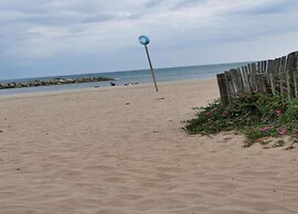 Family Retreat by Serignan Sea