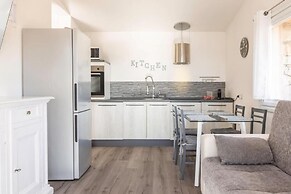 Villa Esmeralda - Free Wifi - With Swimming Pool