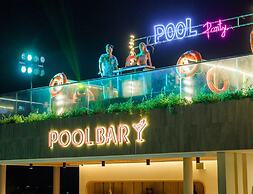 Ruby Apec Mandala Cham Bay Rental