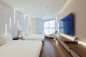 Ruby Apec Mandala Cham Bay Rental