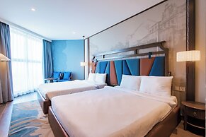 Ruby Apec Mandala Cham Bay Rental