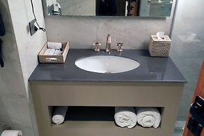 Astra Resort and Caffe Kasauli