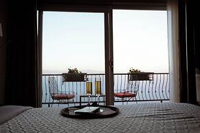 Astra Resort and Caffe Kasauli