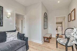 Casa Queen-Unique 2BR Suite- Leslieville