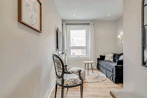 Casa Queen-Unique 2BR Suite- Leslieville