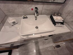 Royal International Hotel