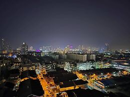 First Pacific Cirrus - Pattaya