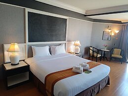 First Pacific Cirrus - Pattaya