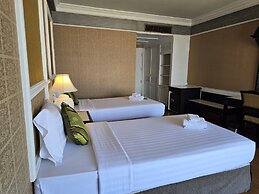 First Pacific Cirrus - Pattaya