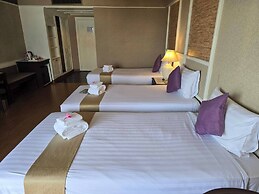 First Pacific Cirrus - Pattaya