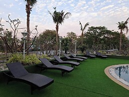 First Pacific Cirrus - Pattaya