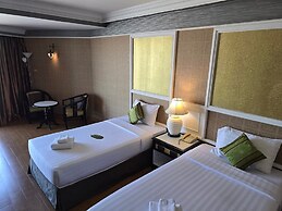 First Pacific Cirrus - Pattaya