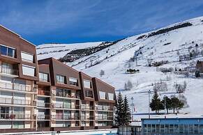 Charming Stay With Balcony