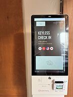 Crashin Yongsan Guesthouse