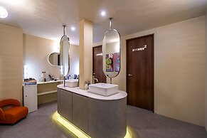 Crashin Yongsan Guesthouse