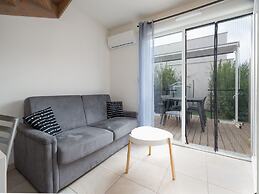 Cozy Retreat Near Serignan