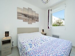 Sunny Villa Near Valras Beach