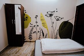 Half Orange Hostel