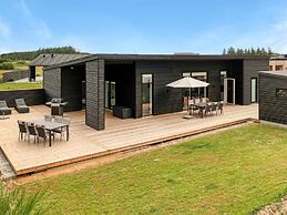 5 Star Holiday Home in Lokken