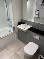 Cozy 1 bed Apartmrnt Luton Airport