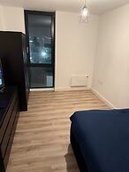 Cozy 1 bed Apartmrnt Luton Airport