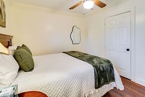 3 Mi to Mississippi Stadium: Cozy Jackson Getaway!