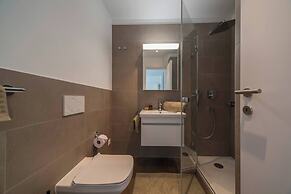 Brand new Apartment City11