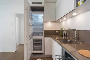 Brand new Apartment City11