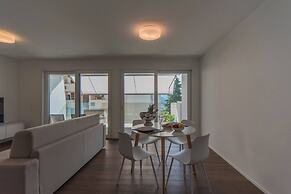 Brand new Apartment City11