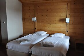 Spacious Retreat for 10 Guests