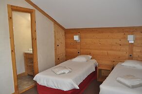 Getaway for 10 Near Slopes
