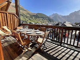 Getaway for 10 Near Slopes