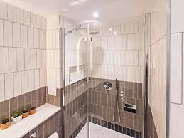 Modern 2 Bedroom 2 Bathroom Apartment