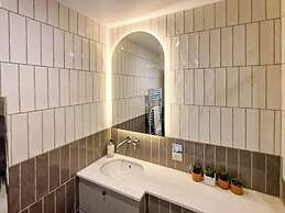 Modern 2 Bedroom 2 Bathroom Apartment