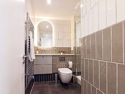 Modern 2 Bedroom 2 Bathroom Apartment