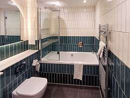 Modern 2 Bedroom 2 Bathroom Apartment